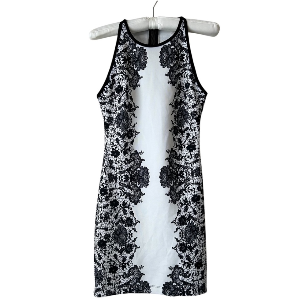 Scuba Dress  Black White Lace Floral Back Zipper Bodycon by B Darlin Size 3/4